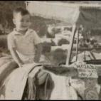 Pedro Sánchez recuerda siempre que es un madrileño criado en el barrio de Tetuán. Nació en la 'bisiesta' fecha del 29 de febrero de 1972. Guarda grandes recuerdos de su época en el instituto público Ramiro de Maeztu, donde le chiflaba juga...