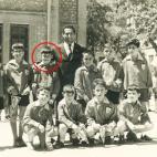 El exlíder del PSOE nació en Solares (Cantabria) en 1951, pero pasó su infancia en Madrid. Allí estudió en el mítico colegio de Nuestra Señora del Pilar, donde coincidió con Jaime Lissavetzky. El fútbol era una de sus pasiones. En la fo...