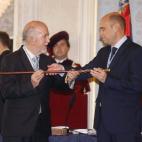 5c8aa1603b000054066c3f74