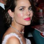 Carlota, la hija de Carolina, es una versión mejorada y rejuvenecida de su elegante madre.