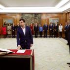 El nuevo ministro de Consumo, Alberto Garzón, jura o promete su cargo en un acto celebrado en el Palacio de Zarzuela en Madrid este lunes 13 de enero de 2020.
