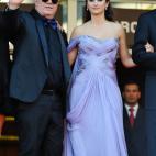 5c8a4d3f250000580680f81e