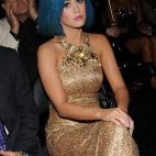 5c8a9fbc3b000070066c3ac7