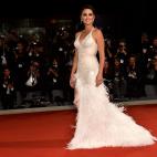 En septiembre, presentado Loving Pablo en el Festival de Venecia.