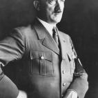 La líder de UPyD, Rosa Díez, comparó a ETA con Hitler en el año 2008. Así lo expresó: "La democracia debe derrotar a una organización totalitaria como ETA. ETA no es una organización política, es totalitaria. Y como toda las que ha habi...