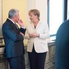 5c8b0bcd2500000d04c9ece5