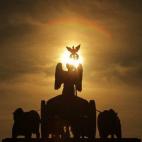 5c8b0bcf360000c81a6c589c