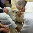 5c8a78f1360000c81a6b83b8