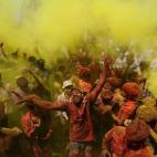 5c8a4df92400000a05a2e931