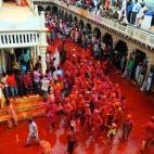 5c8a4dfe240000f404a2e93f