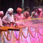 5c8a4dfe2500000d04c8df1f