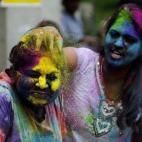 5c8a4e01250000e203c8df27