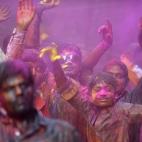 5c8a4e032000009d036efcb8