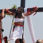 5c8a7b23360000a61b6b8637