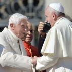 5c8b0e4a240000f404a3fd6d