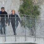 5c8ae34a360000ba1a6c3d1f