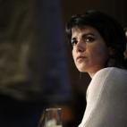 5c8a3ad92500000704c8c5d2