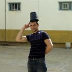 5c8aeb41240000f404a3e6d3