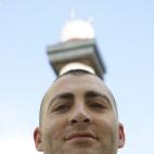 5c8aeb43240000f404a3e6d7