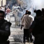 5c8b3bd820000045047073b5