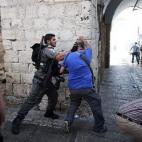 5c8b3bd920000045047073b7