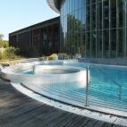 Si visitas la ciudad belga de Spa, sería todo un pecado no relajarse en sus aguas termales, ¿no crees? De hecho, el nombre de la ciudad ya lo dice todo: Spa es famosa por sus aguas termales desde la Edad Media. Las Termas de Spa son el lugar p...