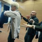 El director de la compañía en Orly, Pierre Plissonnier, tras ser agredido.