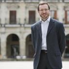 El 3 de junio de 2015 se conocía que el exalcalde de Vitoria y actual vicesecretario de Sectorial del PP, Javier Maroto, tiene previsto casarse después del verano con su novio desde hace 19 años. Una gran noticia, teniendo en cuenta que su pa...