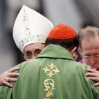 Tradicionalmente, los tiempos avanzaban y la Iglesia se quedaba atrás. El papa Francisco ha tratado de solventar esto y, el pasado 13 de octubre, se publicaba un documento en el que la Iglesia animaba a "acoger a las personas homosexuales". "Ti...