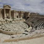 5c8aafe4250000e203c974b5