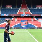 5c8a8f252000009d036f4caf