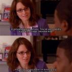 QUIÉN: Tina Fey es la señorita Sharon Norbury ¿DÓNDE LA HEMOS VISTO? La divertida profesora de Chicas malas FRASE MEMORABLE: "Vale, así que todos estamos aquí por este libro, ¿no? Bueno, No sé quién lo escribió, pero tenéis que dej...