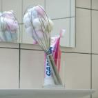 Batidor manual para contener bolas de algodón