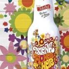 Esta edición de la cerveza Isleña salió a la venta en 2013. El envase es un homenaje a la música, cultura y moda que triunfó en la isla durante los años 60, 70 y 80.