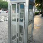 Con un poco de suerte, la cabina sólo se tragaba el precio de descargarse una vez Whatsapp.