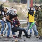 5c8aa40c2500005806817356