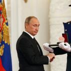 5c8a40493b000072066bbd36