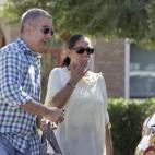 La cantante, saliendo de la cárcel de Alcalá de Guadaira junto a su hermano Agustín.