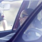 La cantante, saliendo de la cárcel de Alcalá de Guadaira junto a su hermano Agustín.