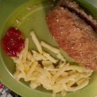 "Esta comida es un plato popular en Sudáfrica y se llama boerie roll. Es como un perrito caliente excepto que la salchicha que usas se llama boerewors. Es una salchicha de carne que normalmente tomamos en barbacoas pero que puede comerse cuando...