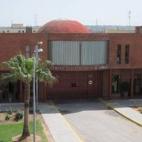 PRESO: José María del Nido, expresidente del Sevilla. La cárcel fue construida en 1988 y tiene 778 celdas con dos camas cada una. Hay televisión en las zonas comunes y el centro también ofrece clases de todos los niveles educativos, deport...