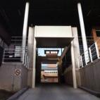 PRESO: Jaume Matas Esta prisión del año 2000 tiene una superficie de 42.713 metros cuadrados y 344 celdas. Jaume Matas cumple su condena aquí, ingresado en una celda hospitalaria del módulo de enfermería por problemas de oído. Comparte ce...