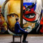 5c8a579d2400000a05a2f6a3