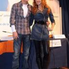 En un acto solidario con María Castro.