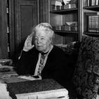 Nombre completo: Selma Ottilia Lovisa Lagerlöf Fecha y lugar de nacimiento y muerte: Mårbacka, Värmland (Suecia), 20 de noviembre de 1858 - Mårbacka, Värmland (Suecia), 16 de marzo de 1940. Premio Nobel en: 1909 Obras cumbre: La saga de ...