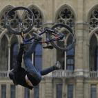 5c8ae4242400000a05a3dce0