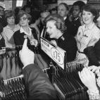 5c8ae44324000093024ca0ec