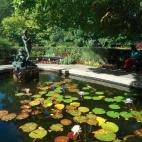 Seguro que el parque urbano m&aacute;s famoso del mundo est&aacute; en la lista de sitios que visitar de cualquier turista que vaya a Nueva York. Aunque el famoso mosaico de Strawberry Fields, dedicado a John Lennon, es uno de los puntos m&aacut...