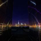 Este monumento poco conocido de Nueva Jersey, cerca de la Isla de Ellis, es un mar de contrastes. Por un lado, es el lugar perfecto para contemplar el asombroso skyline neoyorkino. Por otro lado, el Empty Sky Memorial es un monumento conmemorati...