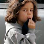 Victoria Federica en la cl&iacute;nica Rubber Internacional en noviembre de 2005 para visitar a la reci&eacute;n nacida princesa Leonor.